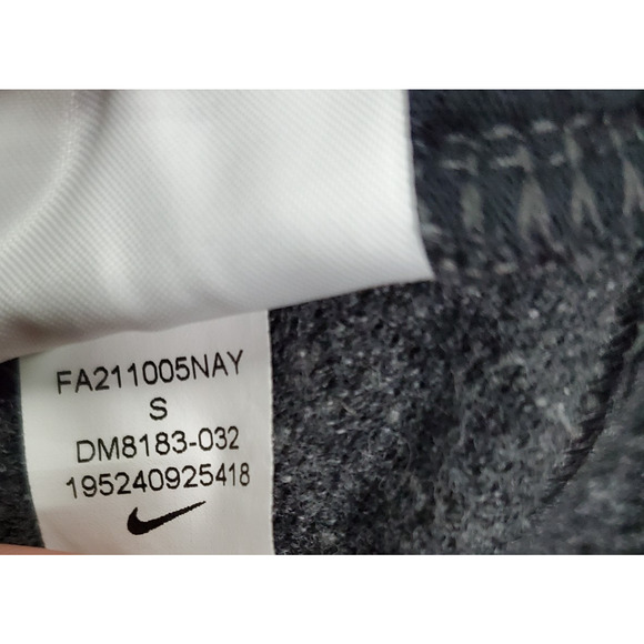 Nike Women Size S Charcoal Gray Therma-FIT 1/4 Zip Pullover Training Top - Picture 9 of 11